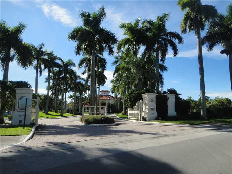 DORAL PARK COUNTRY CLUB - Residential Lease