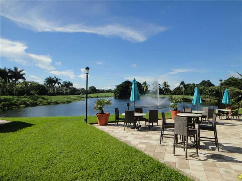 DORAL PARK COUNTRY CLUB - Residential Lease