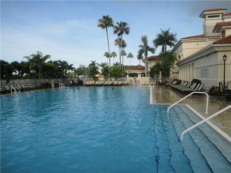 DORAL PARK COUNTRY CLUB - Residential Lease