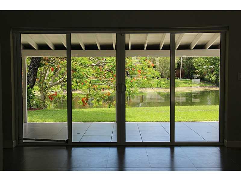 OAKRIDGE ESTS SEC 3 - Residential Lease