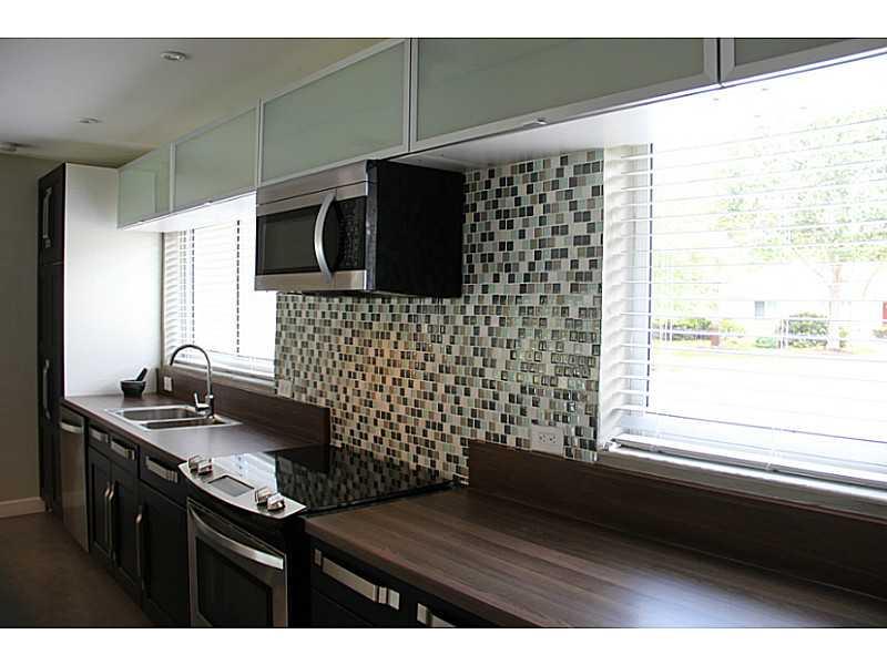 OAKRIDGE ESTS SEC 3 - Residential Lease