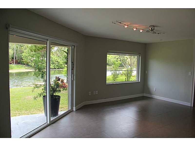 OAKRIDGE ESTS SEC 3 - Residential Lease