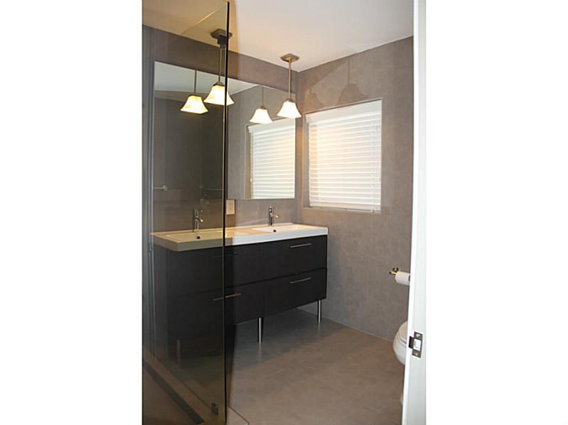 OAKRIDGE ESTS SEC 3 - Residential Lease