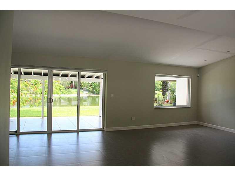 OAKRIDGE ESTS SEC 3 - Residential Lease