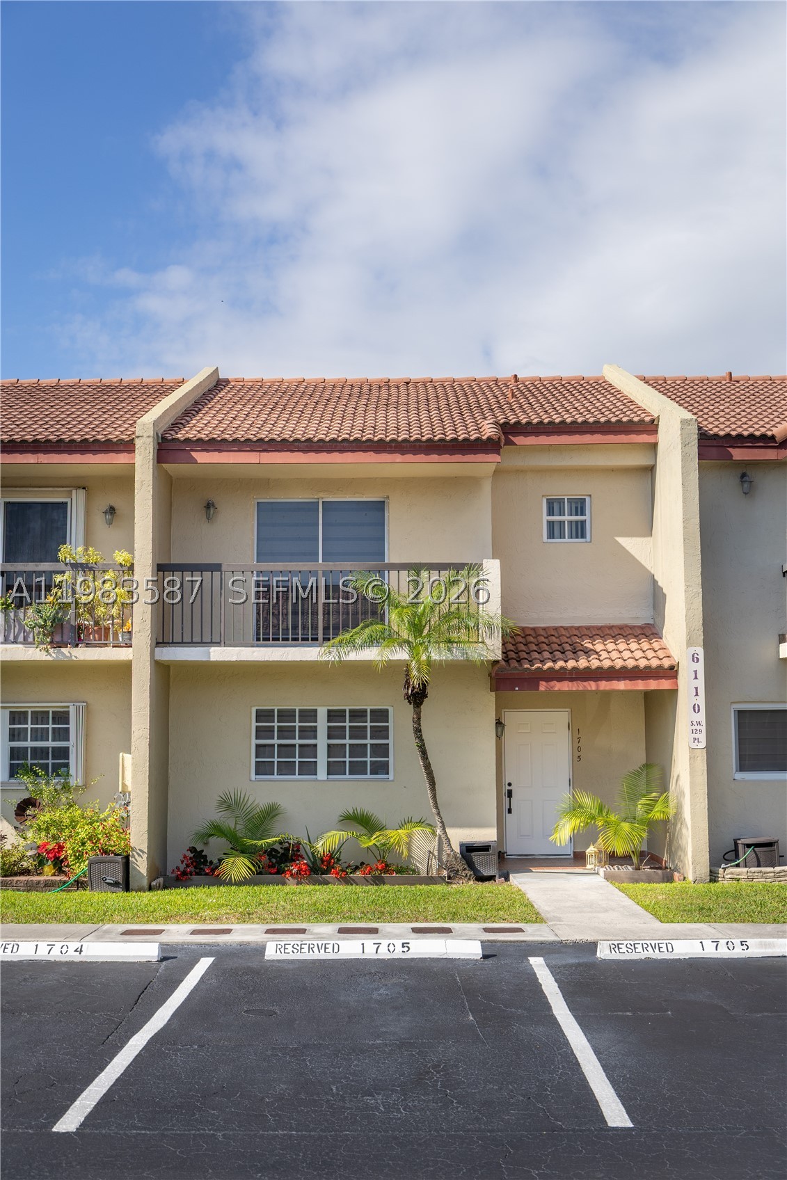 TERRA LAKE VILLAS CONDO - Residential