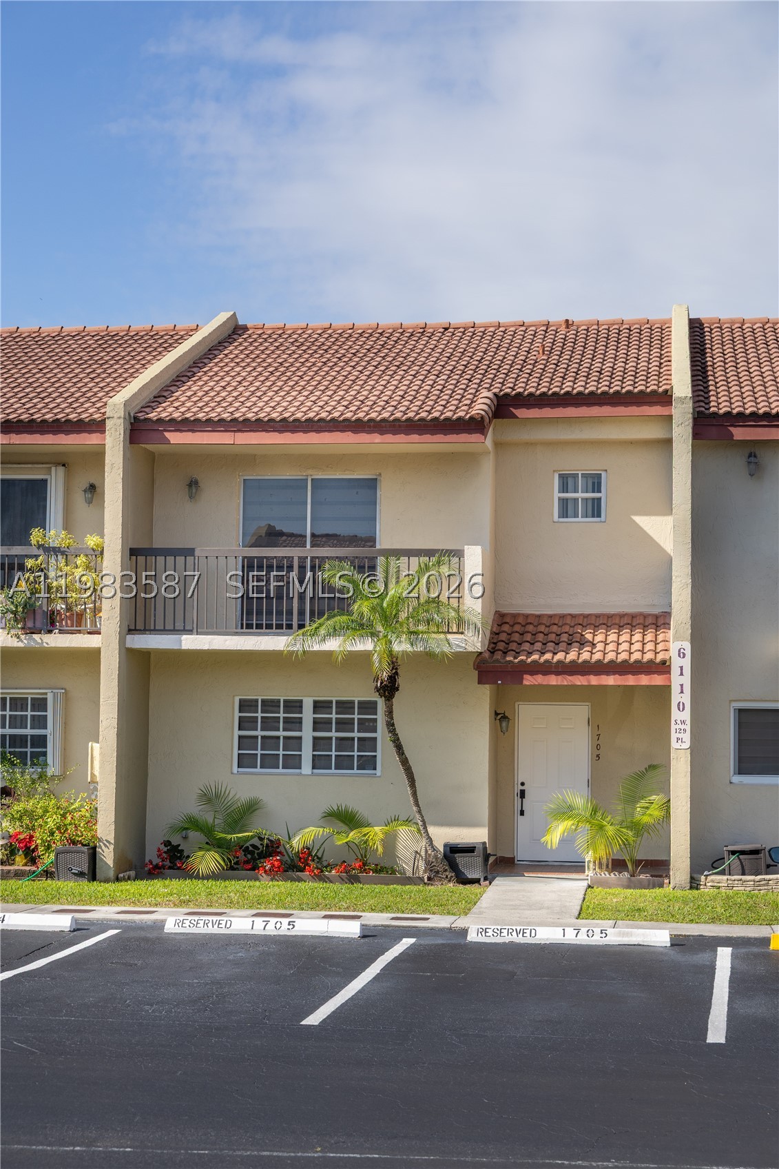 TERRA LAKE VILLAS CONDO - Residential
