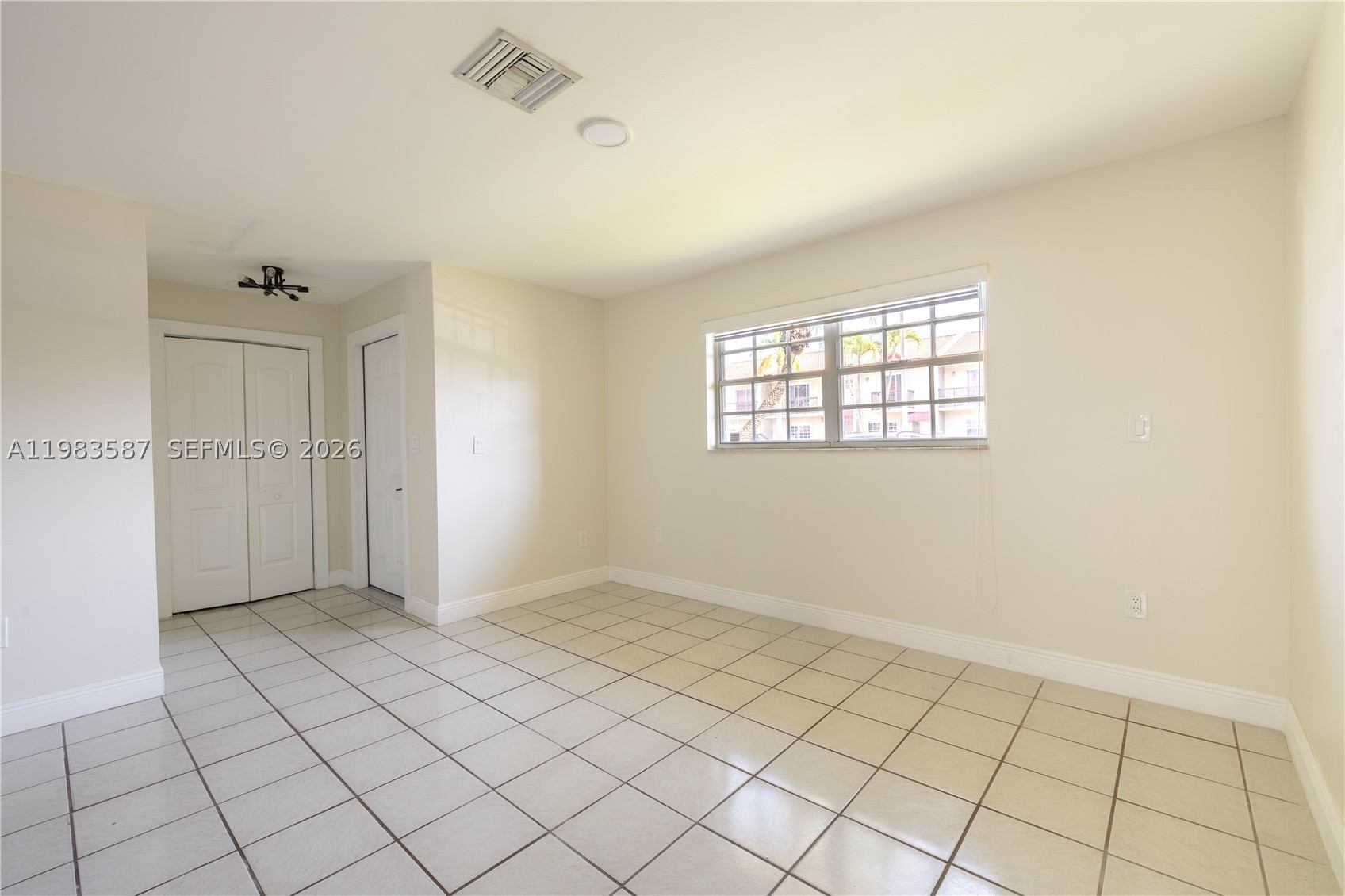 TERRA LAKE VILLAS CONDO - Residential