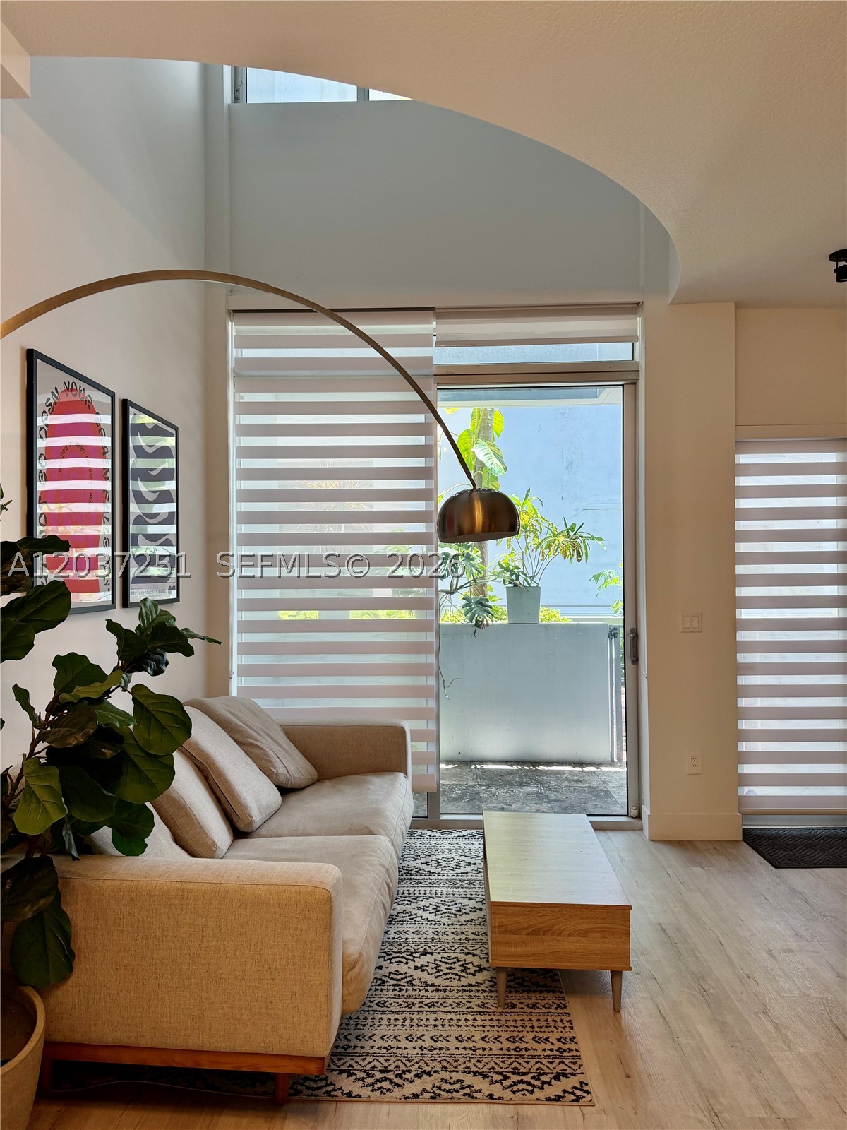 LOFTS AT MAYFAIR CONDO - Residential Lease