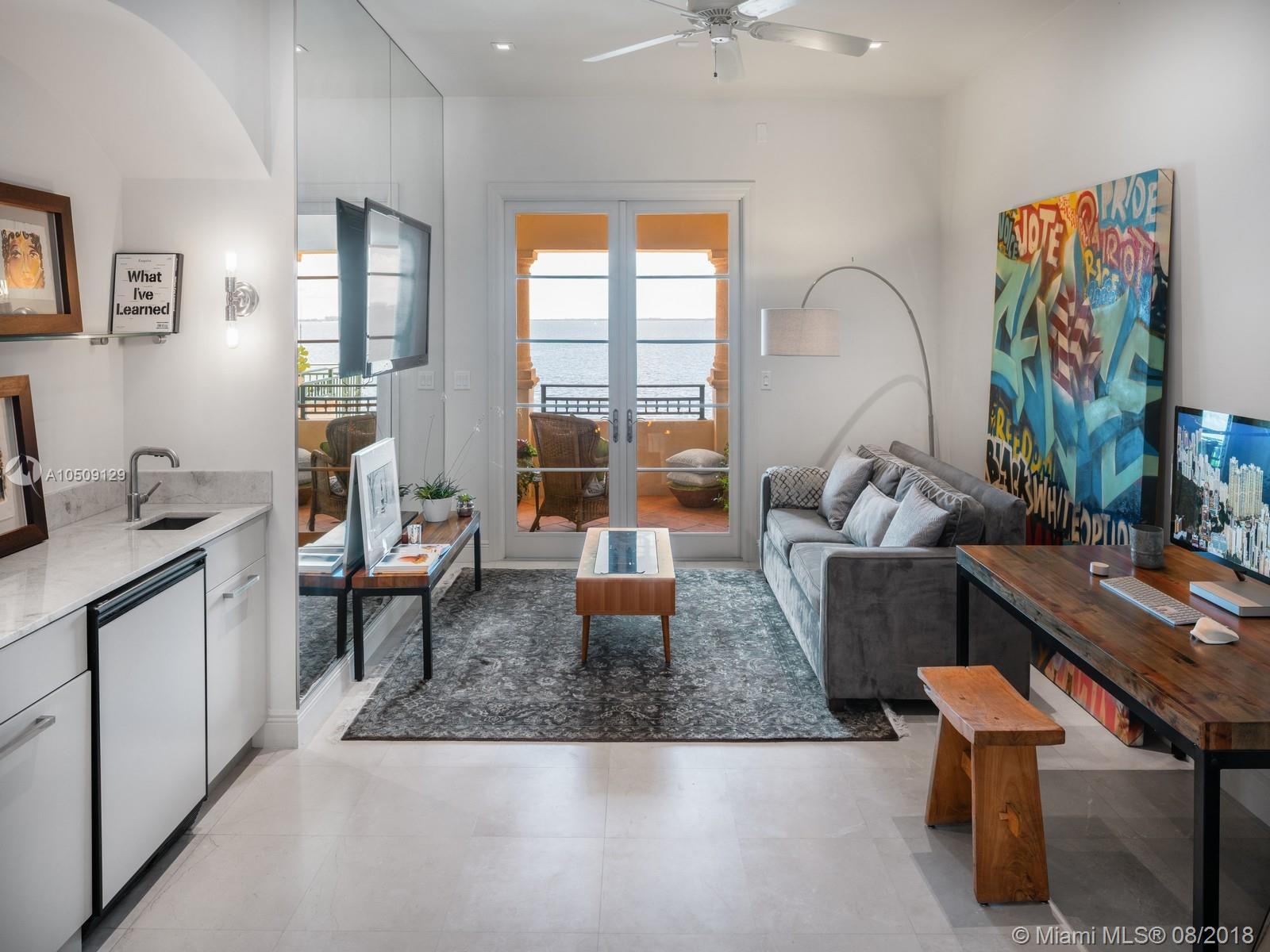 DAVIS TR - Residential