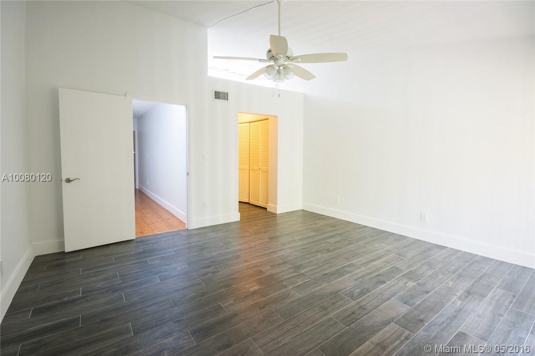 Chateau Lar Terrace Condo - Residential Lease