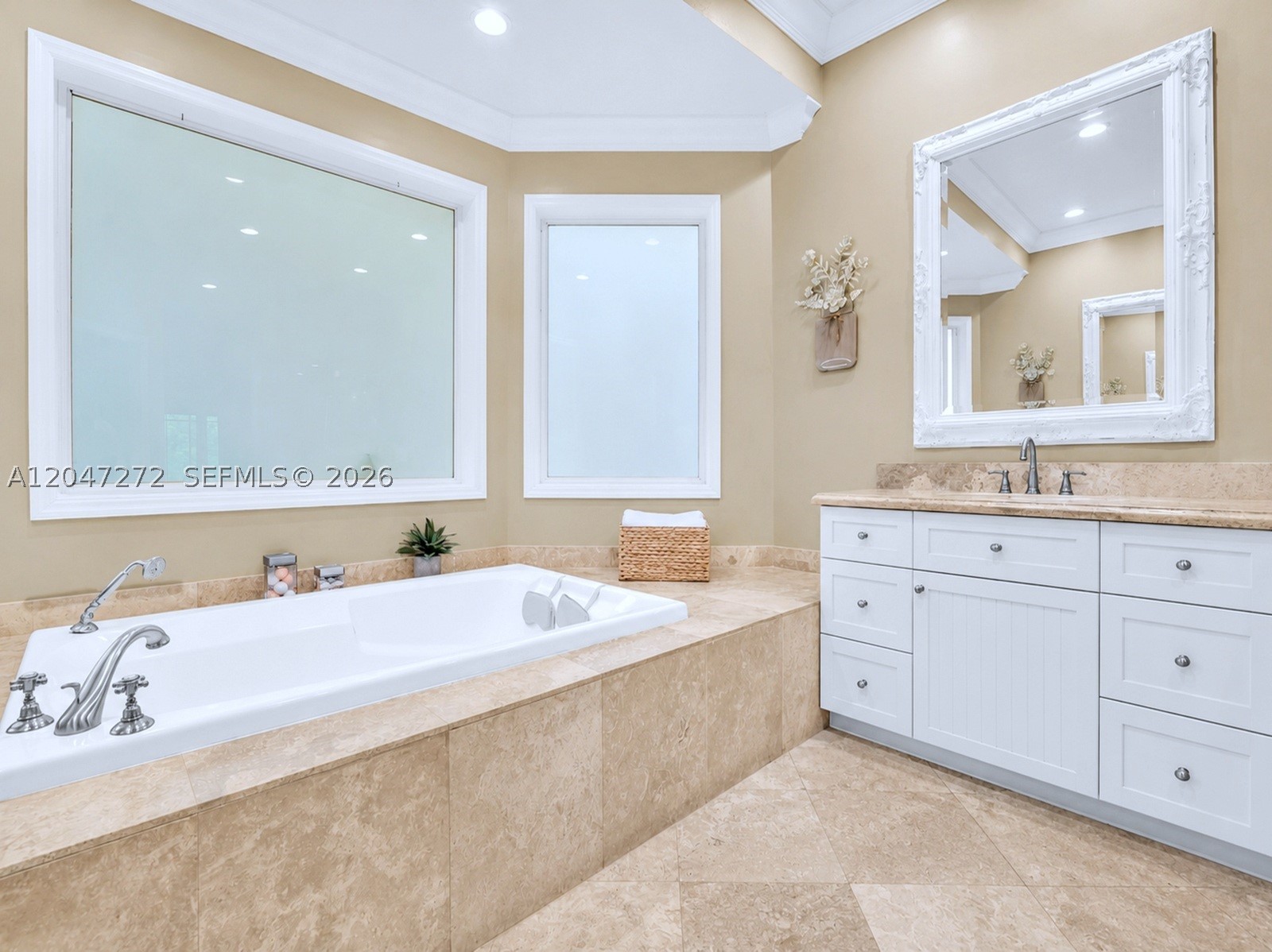 ROLLING OAKS - Residential