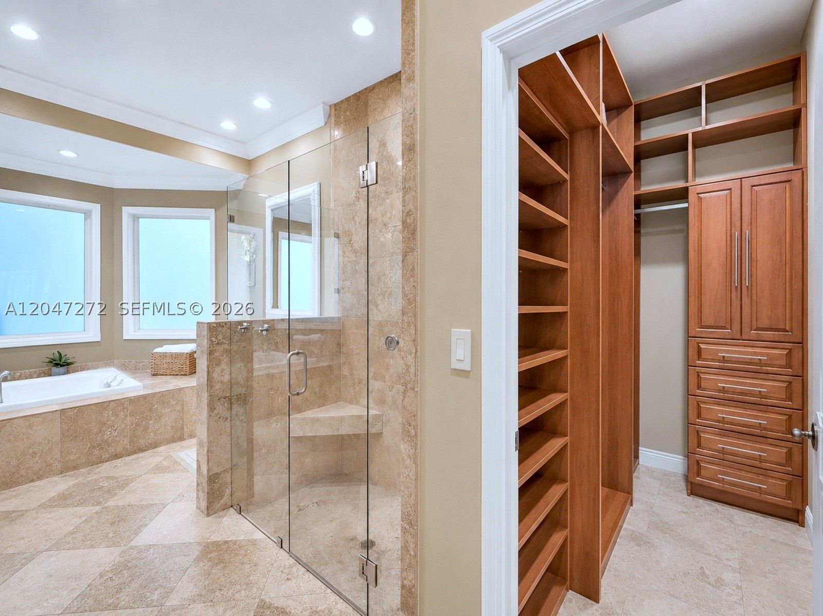 ROLLING OAKS - Residential
