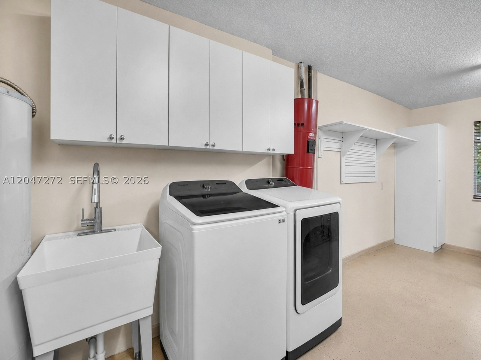 ROLLING OAKS - Residential