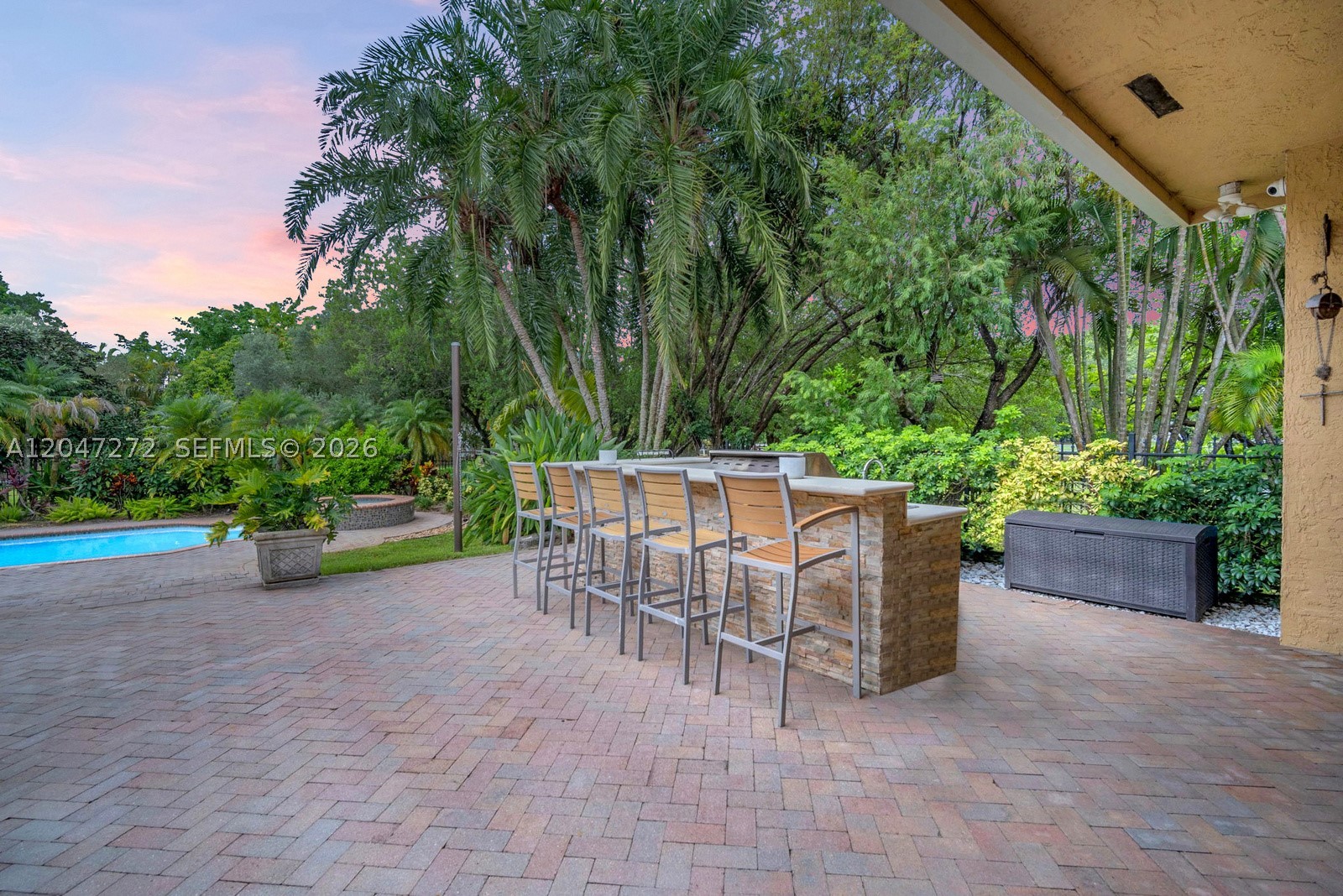 ROLLING OAKS - Residential