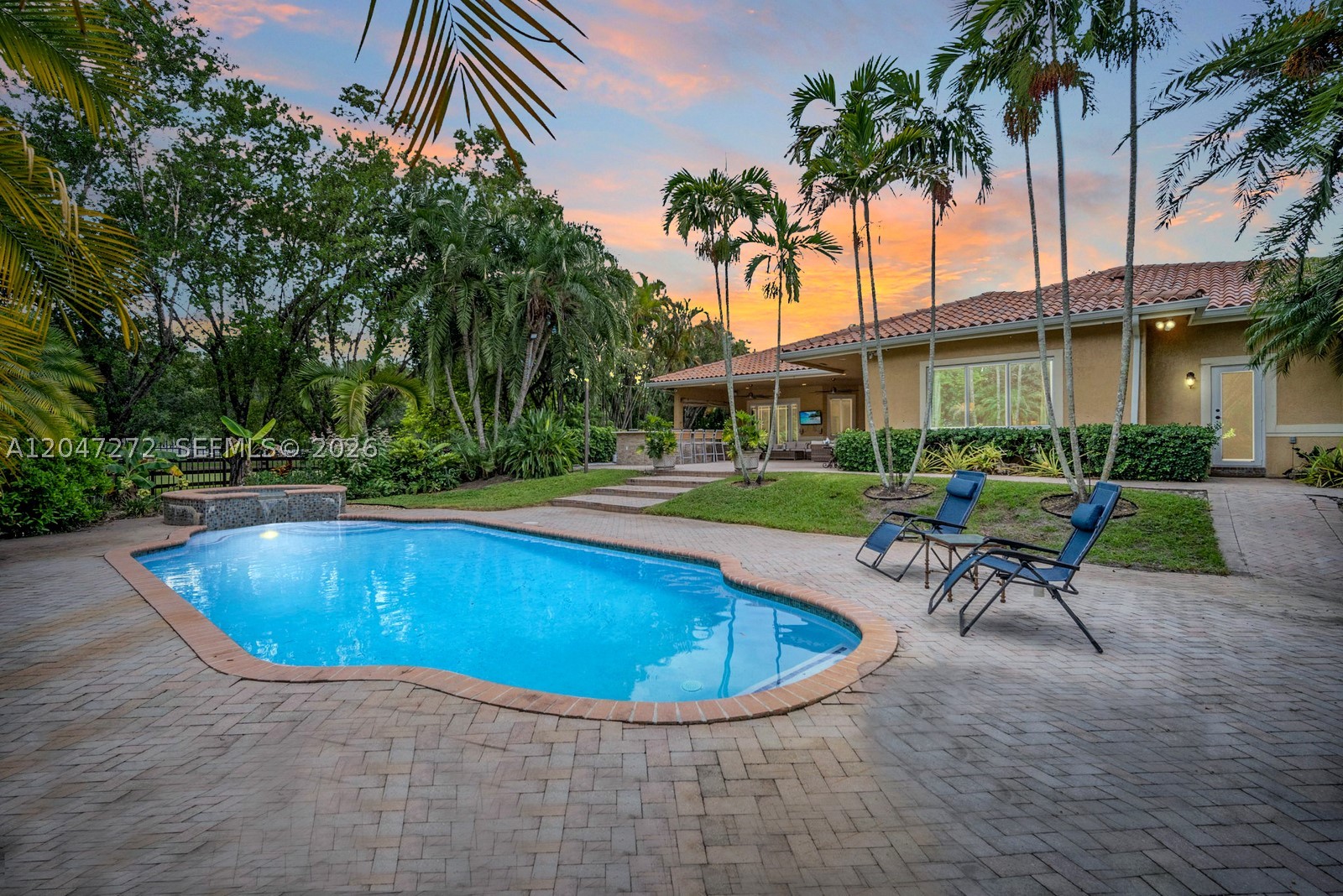 ROLLING OAKS - Residential