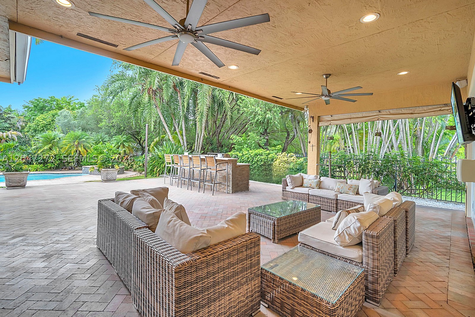 ROLLING OAKS - Residential