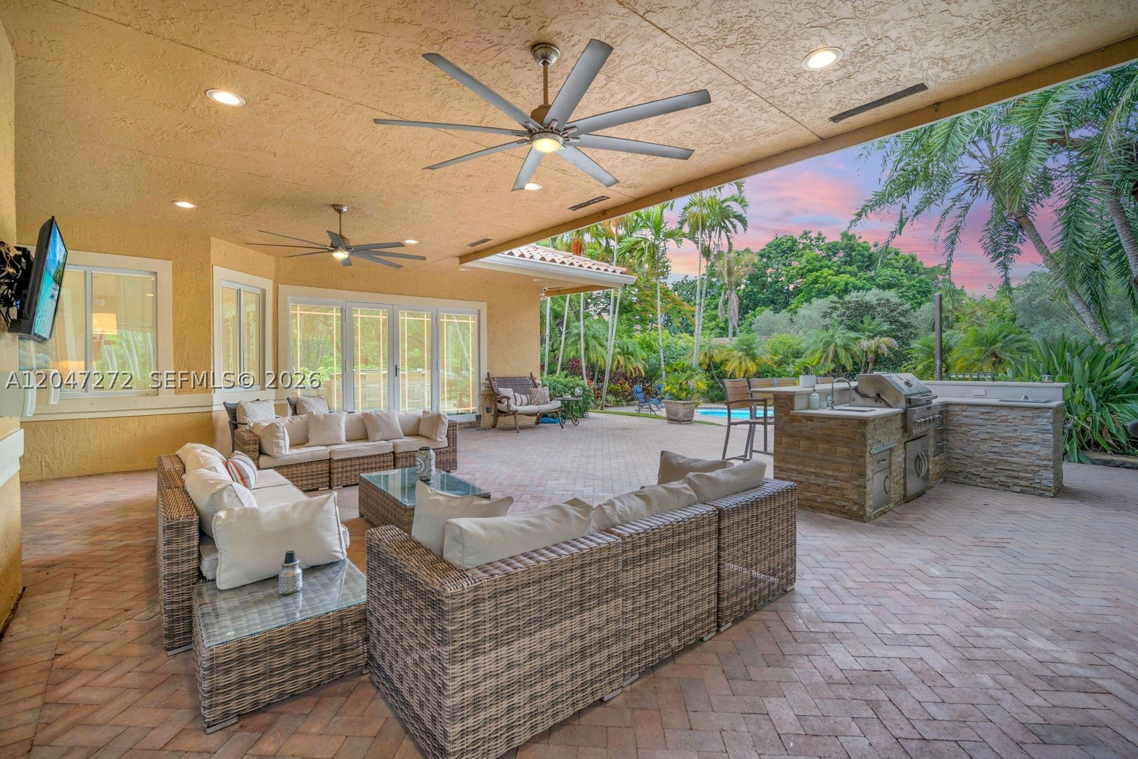 ROLLING OAKS - Residential