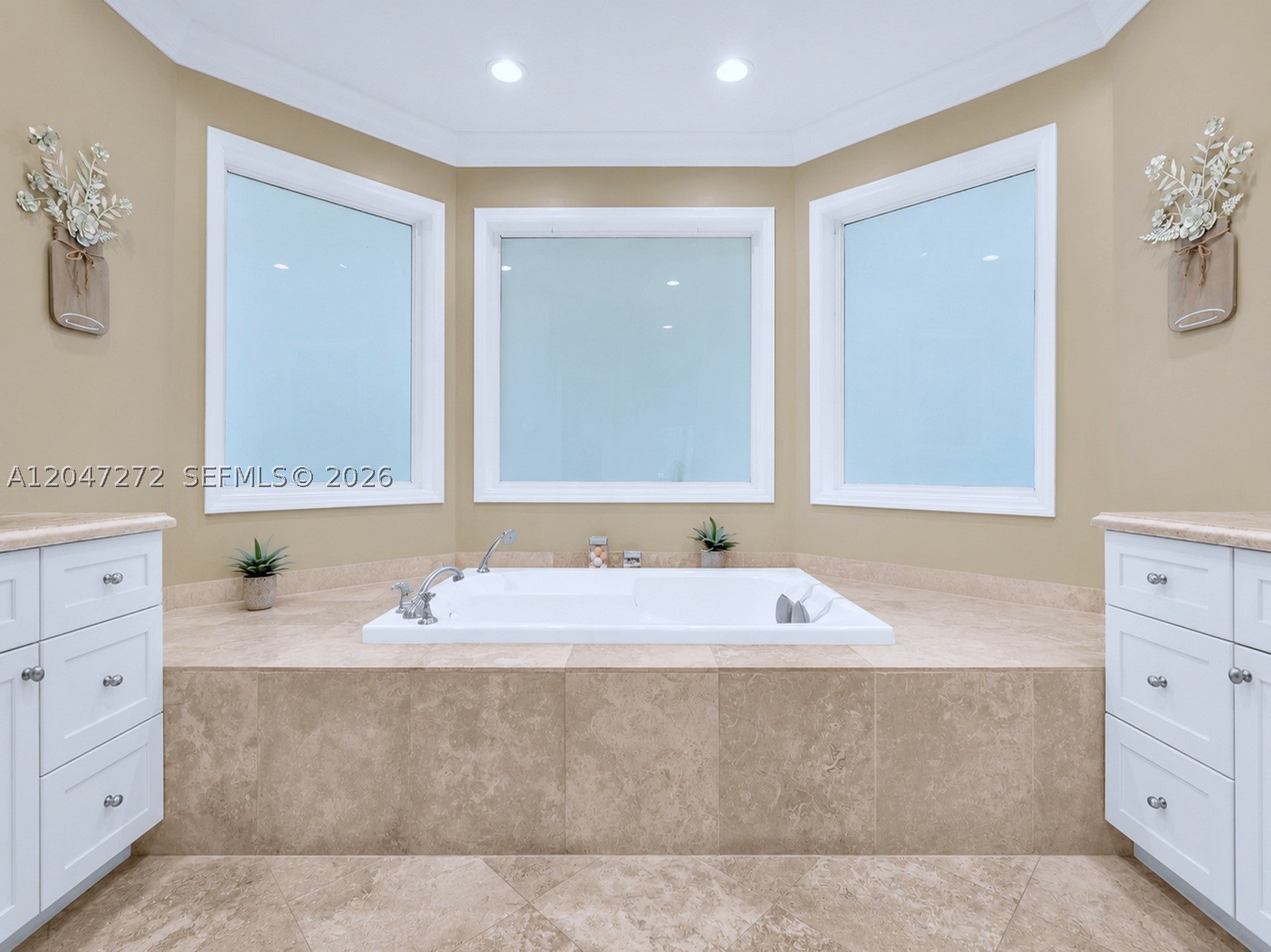 ROLLING OAKS - Residential