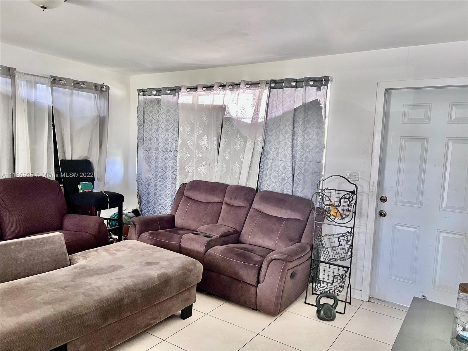 LAKE LUCERNE SEC 3 - Residential