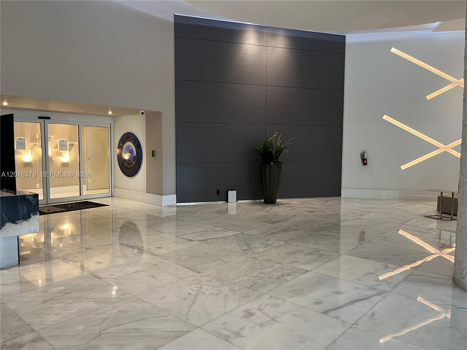 PARC CENTRAL AVENTURA EAS - Residential