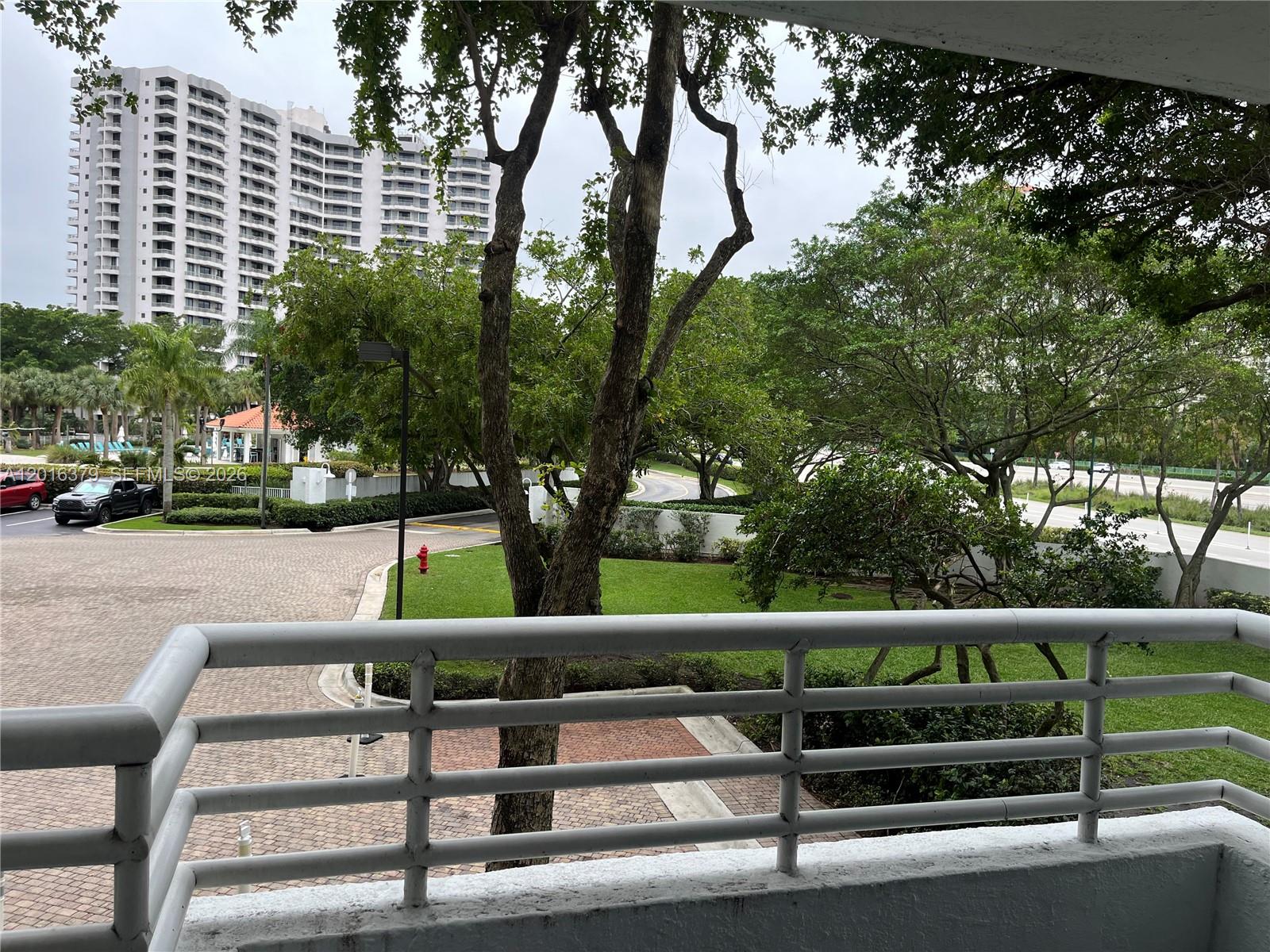 PARC CENTRAL AVENTURA EAS - Residential