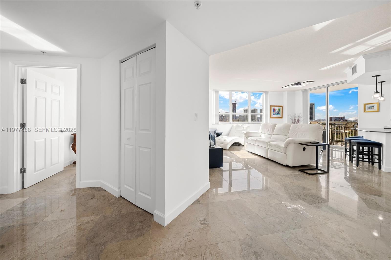 CITE CONDO - Residential