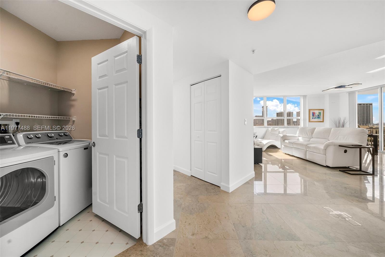 CITE CONDO - Residential
