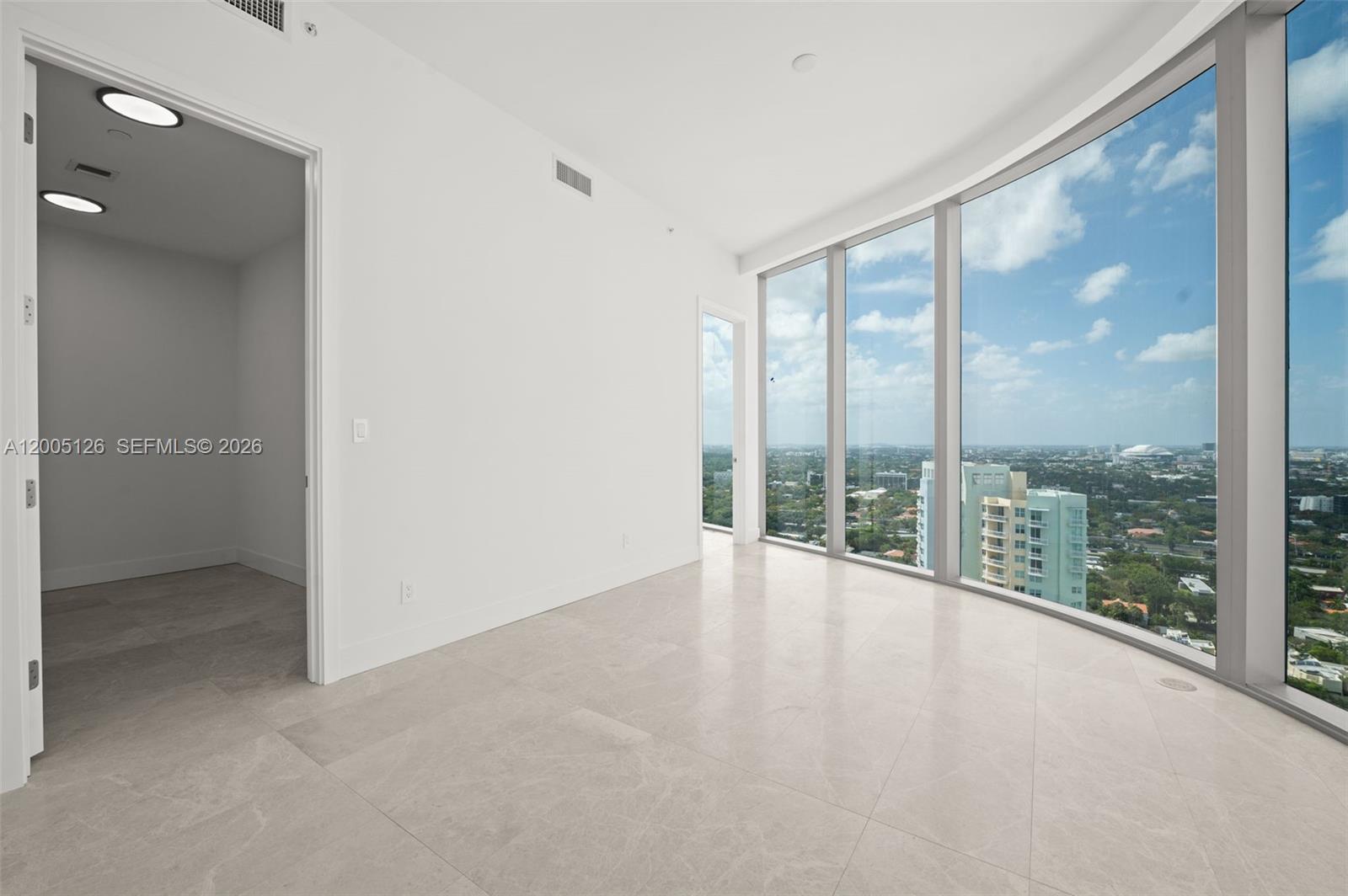 UNA RESIDENCES - Residential