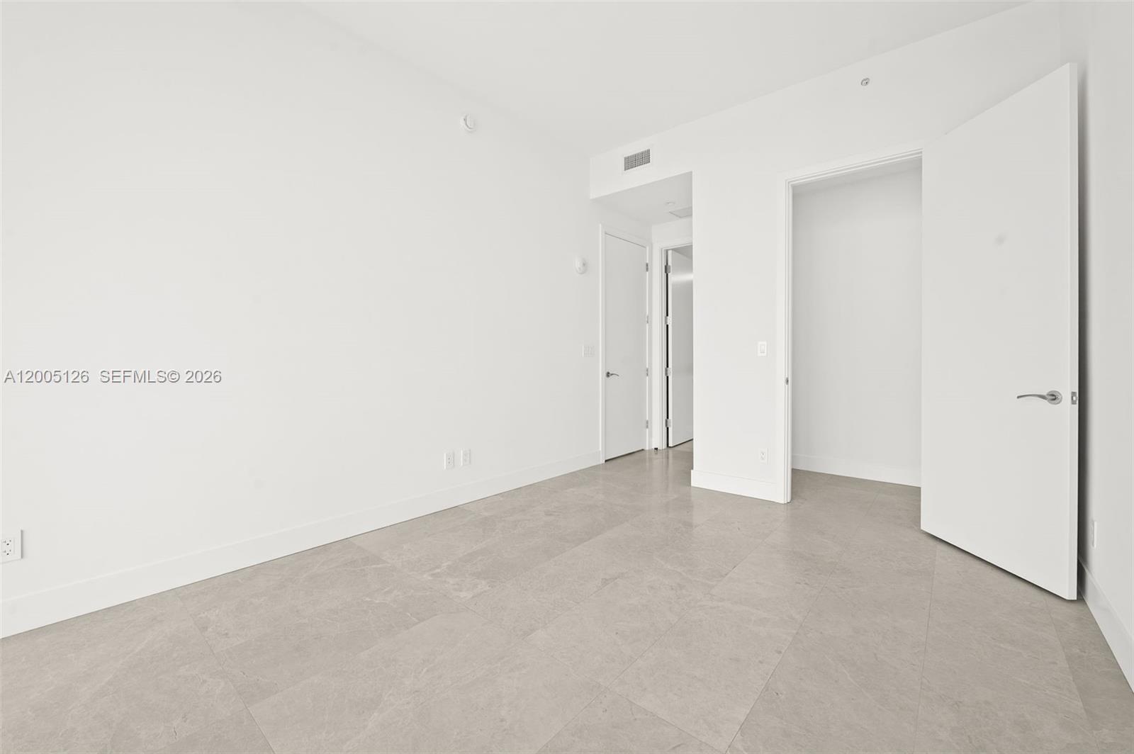 UNA RESIDENCES - Residential