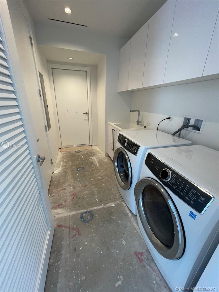 SUNNY ISLES BEACH - Residential
