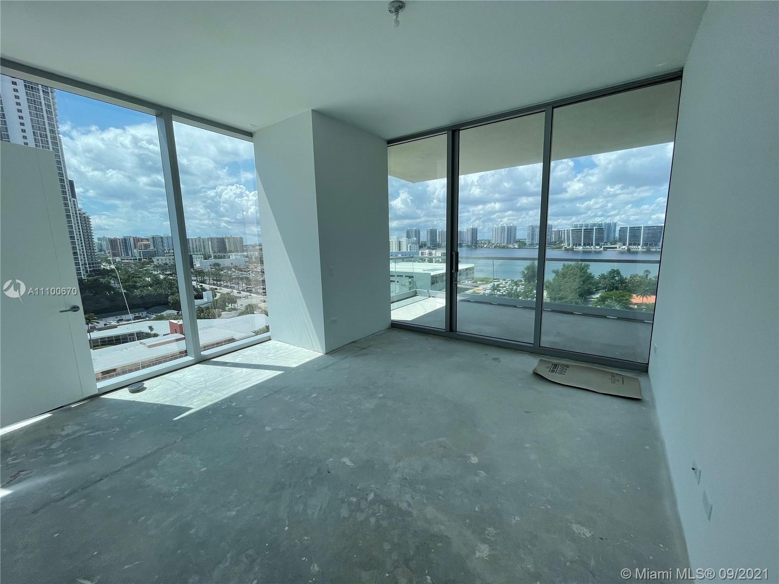 SUNNY ISLES BEACH - Residential