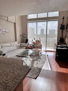 EASTSIDE AT AVENTURA COND - Residential
