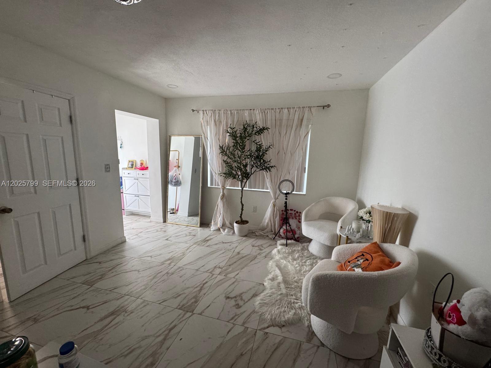 HOLLYWOOD BEACH GARDENS - Residential Income
