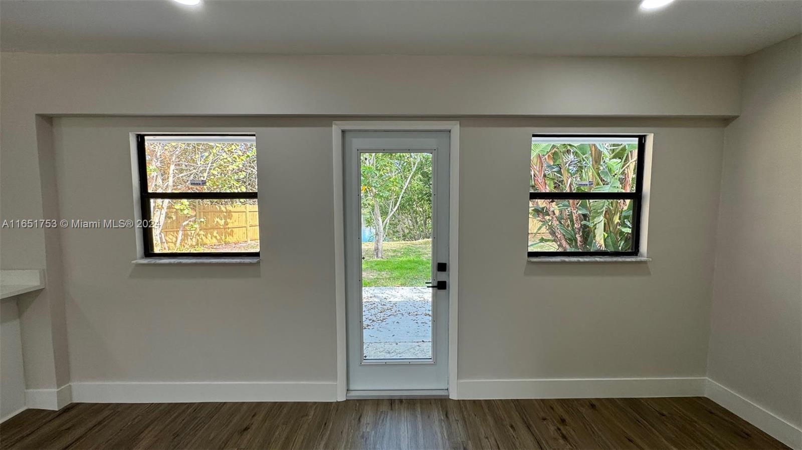 HILLMONT MIDDLE RIVER VIS - Residential Lease
