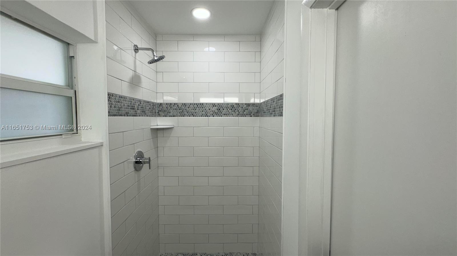 HILLMONT MIDDLE RIVER VIS - Residential Lease