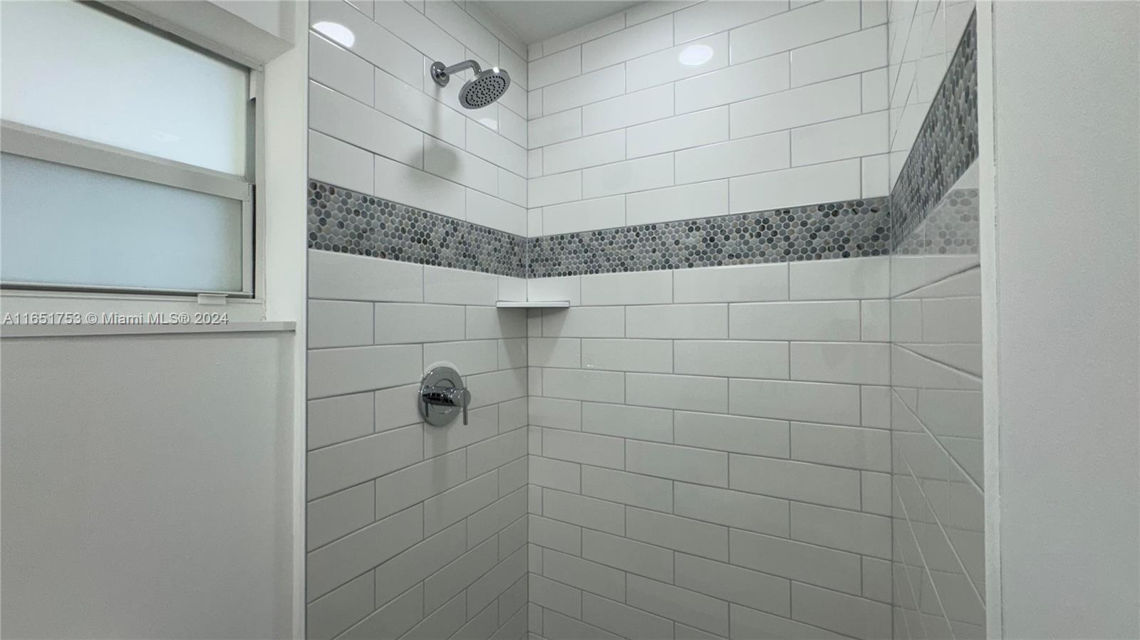 HILLMONT MIDDLE RIVER VIS - Residential Lease