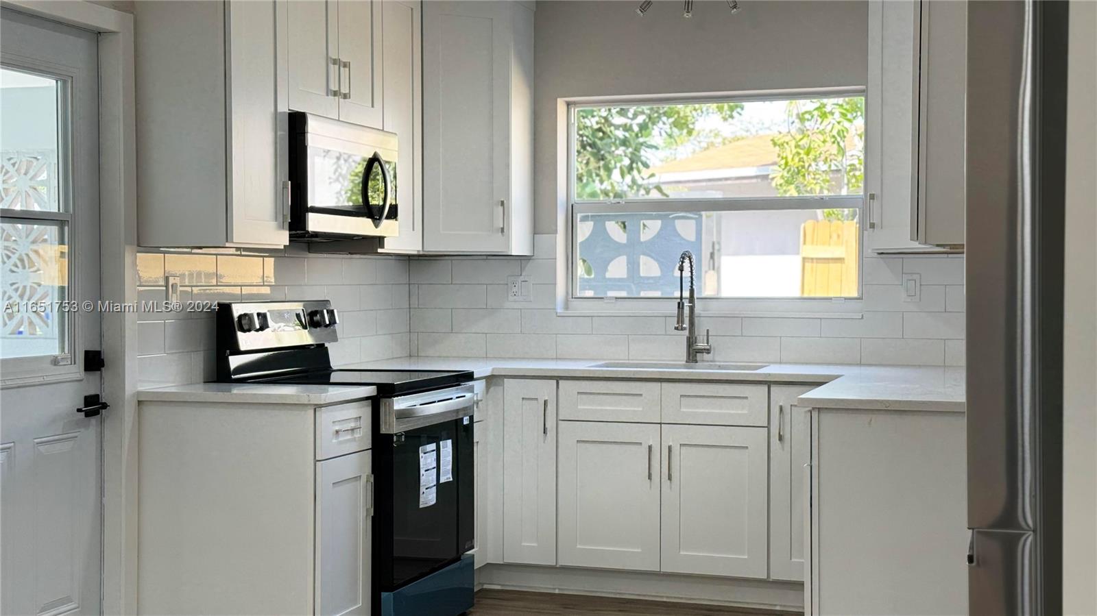 HILLMONT MIDDLE RIVER VIS - Residential Lease