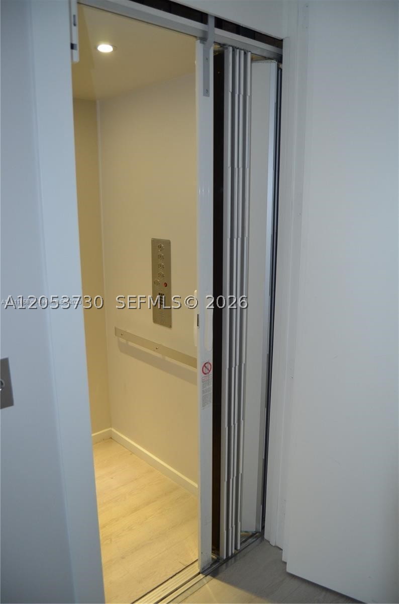 LANDMARK AT DORAL - Residential