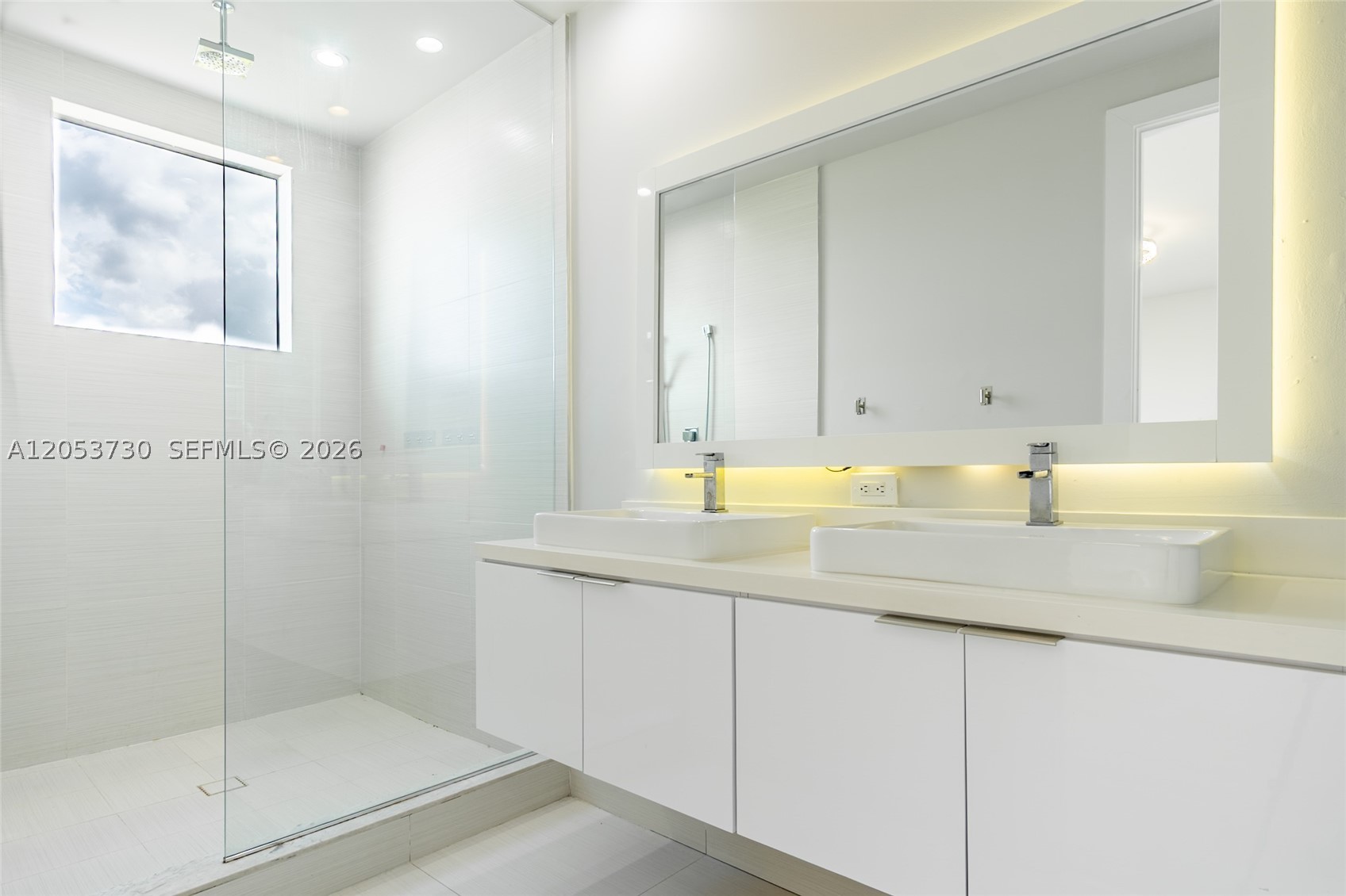 LANDMARK AT DORAL - Residential