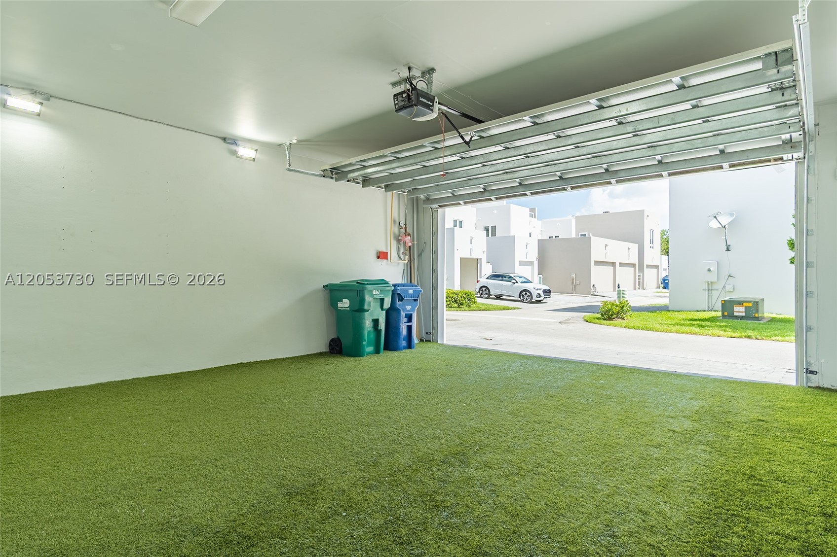 LANDMARK AT DORAL - Residential