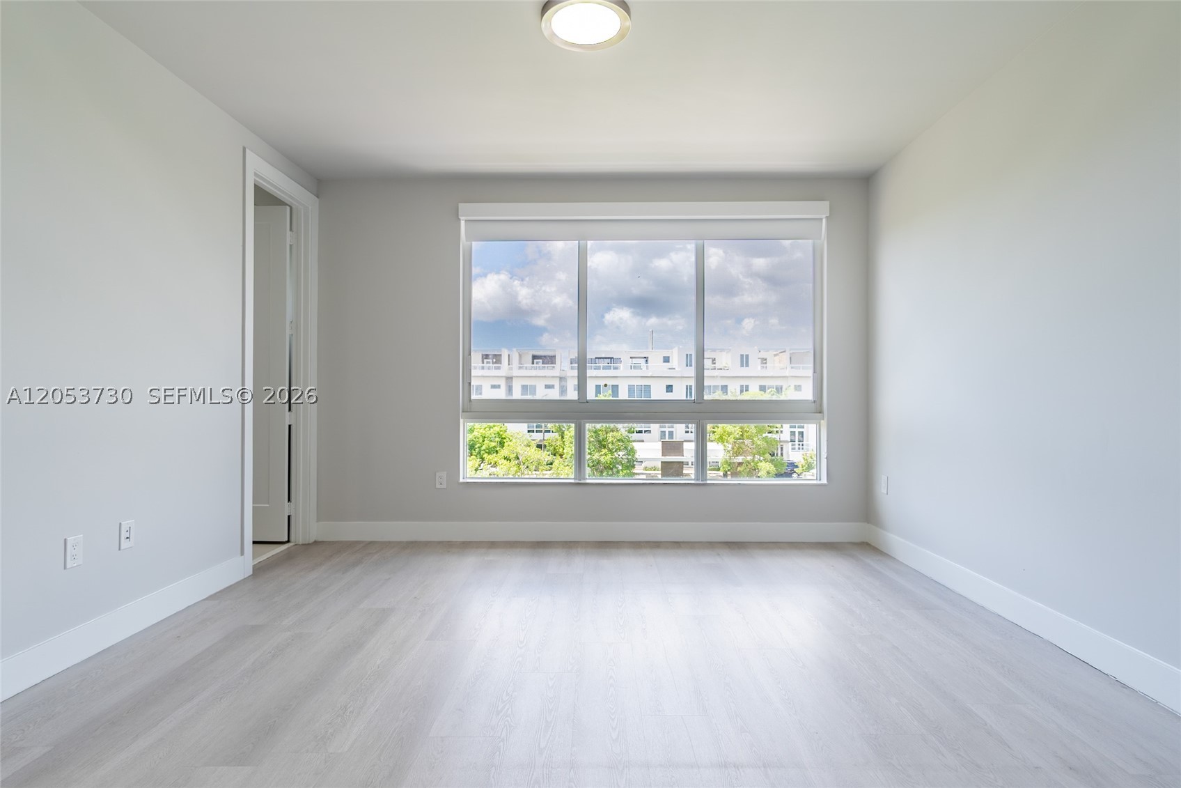 LANDMARK AT DORAL - Residential