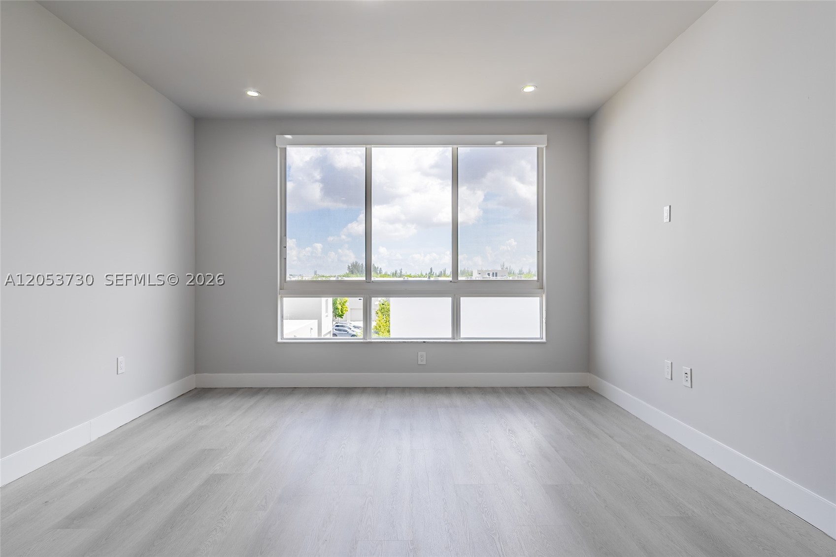 LANDMARK AT DORAL - Residential