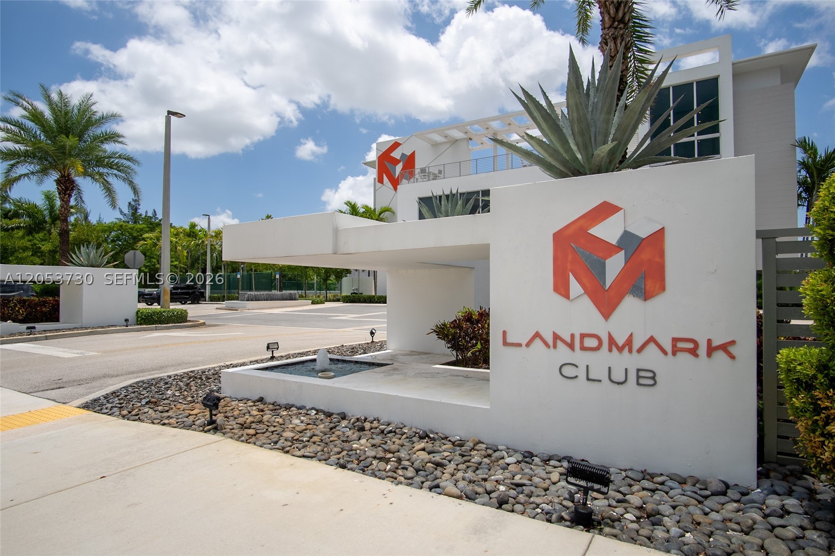 LANDMARK AT DORAL - Residential