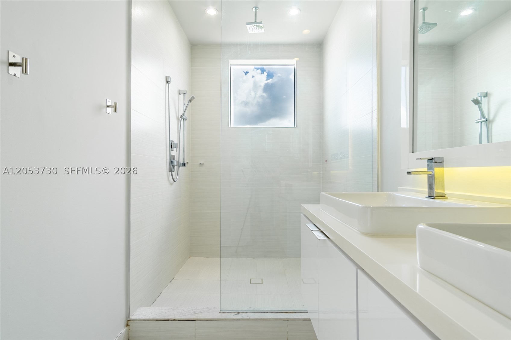 LANDMARK AT DORAL - Residential