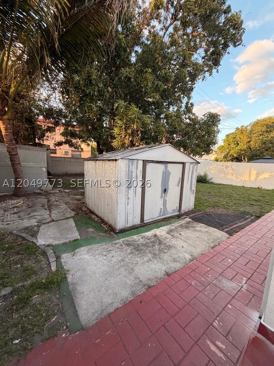 HIALEAH 3RD ADDN - Residential