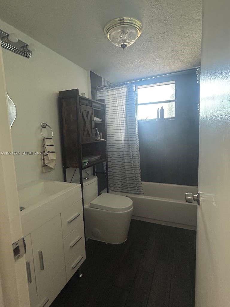 CARLISLE AT HAMPTONS WEST - Residential
