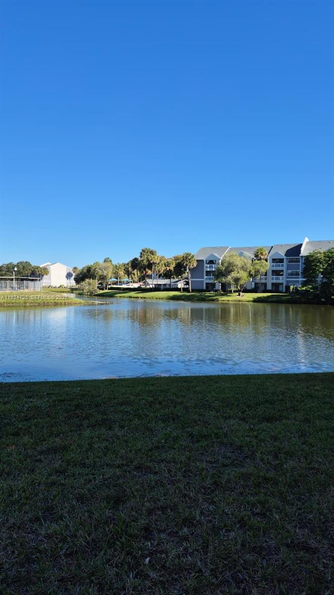 CARLISLE AT HAMPTONS WEST - Residential