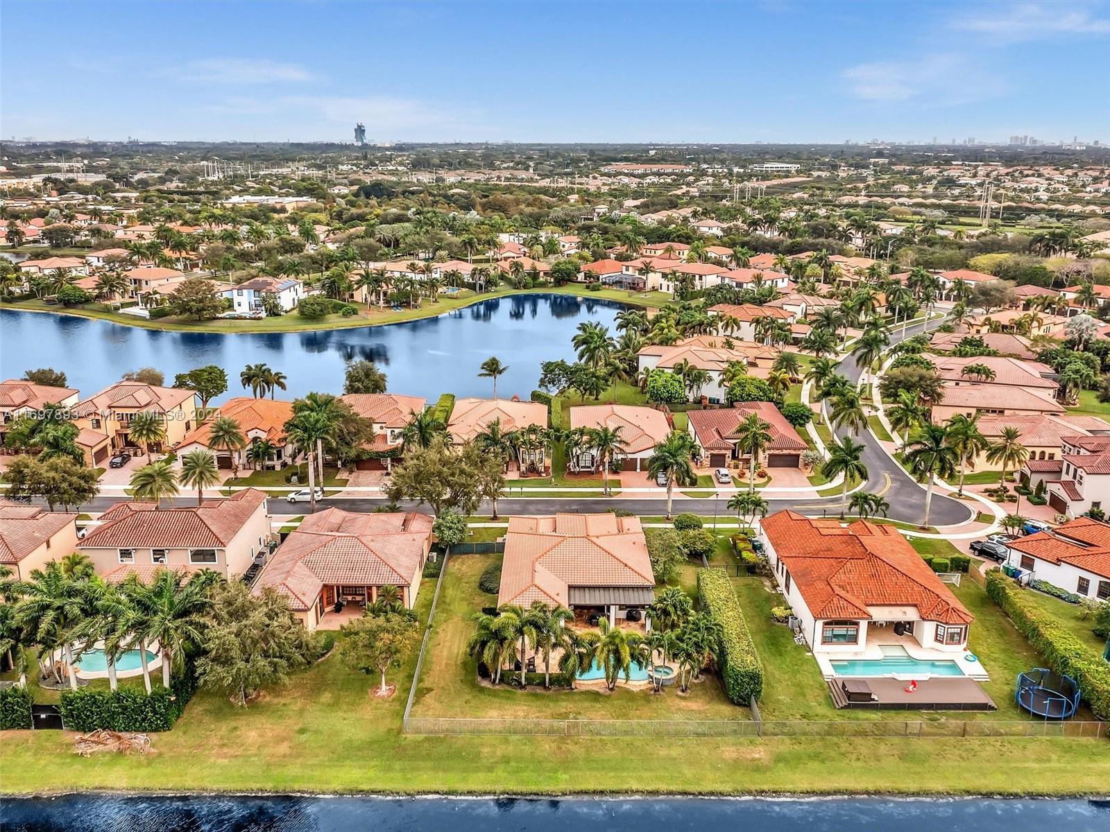 MONTERRA-ESTADA - Residential