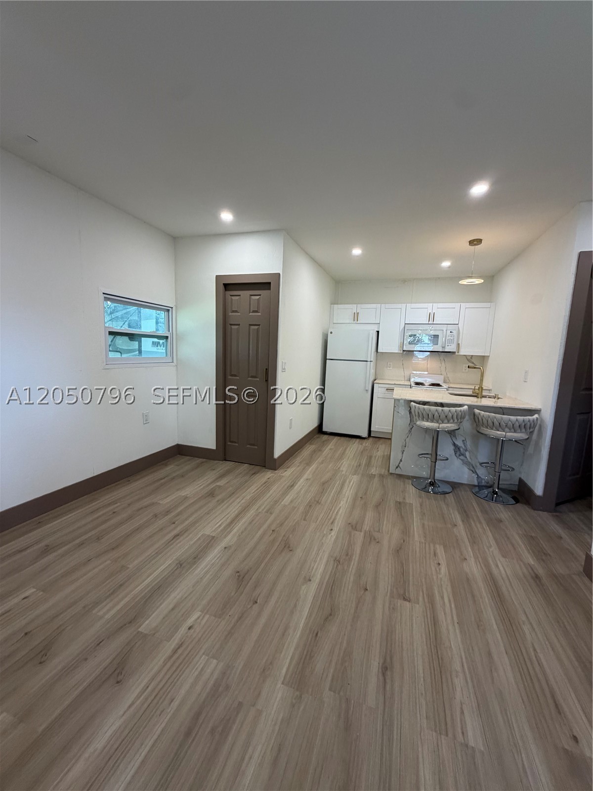 GARDENS PARK - Residential Lease