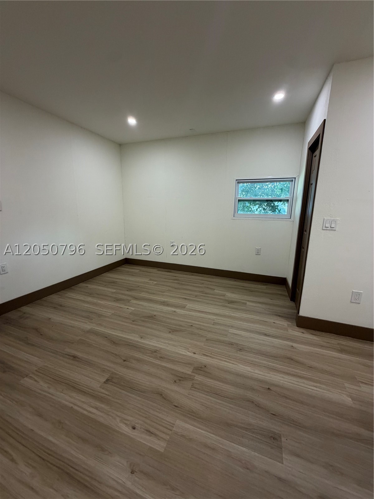 GARDENS PARK - Residential Lease